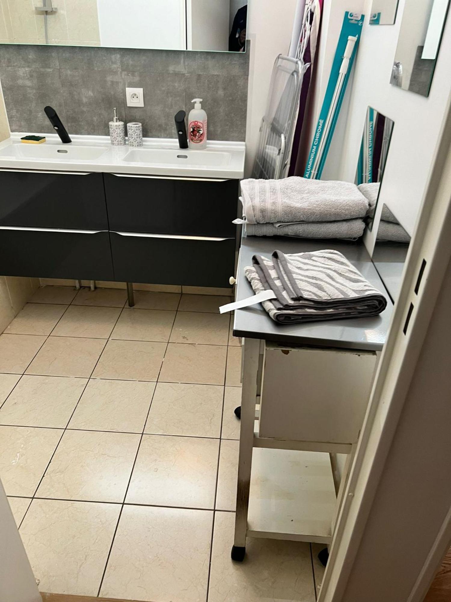 Appartement 5Min Gare Rer Disneyland Paris Val D'Europe La Vallee Village Parking Inclus Montevrain Exterior photo